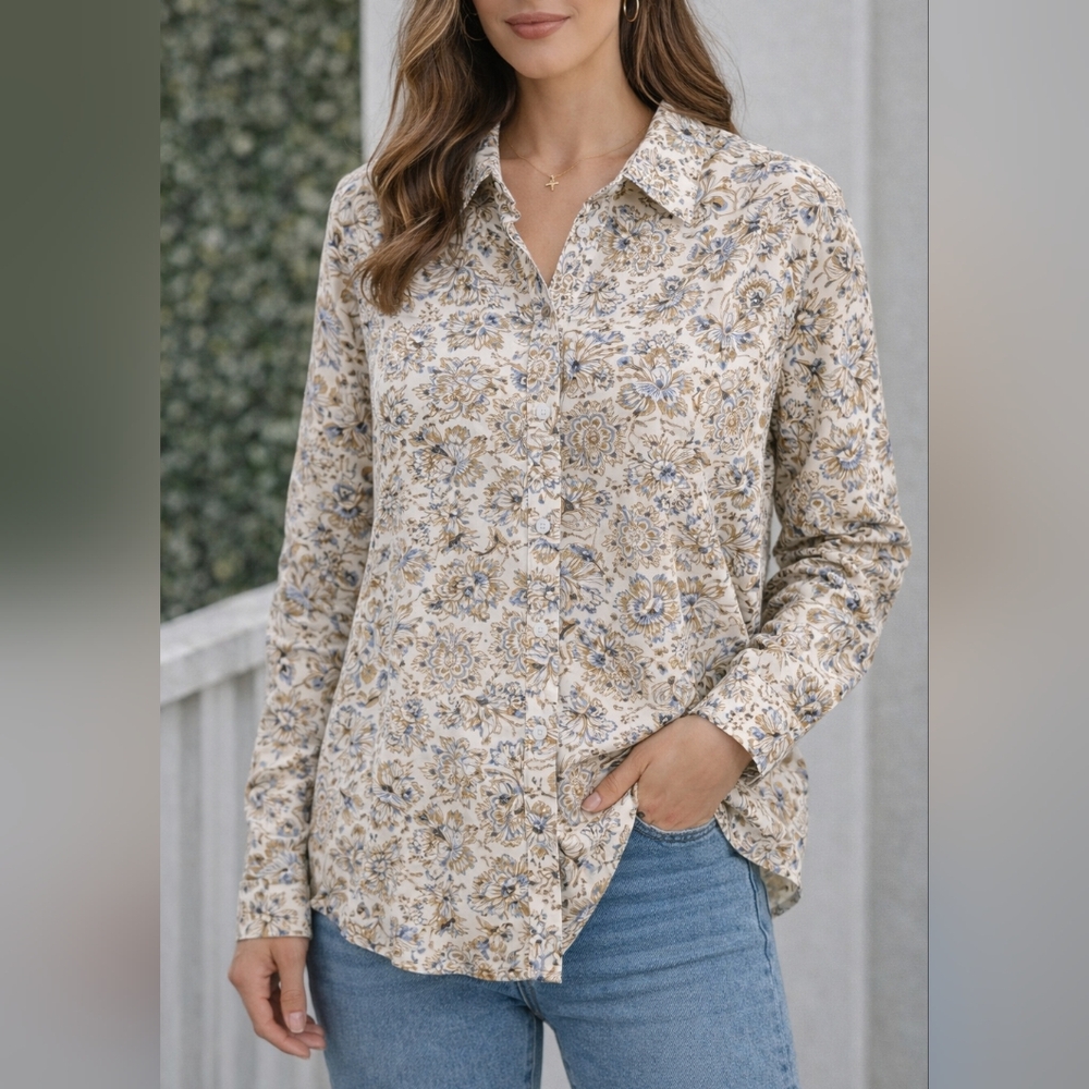 ✨ CWC Floral Button-Up Blouse – Size Large ✨ - Picture 1 of 10